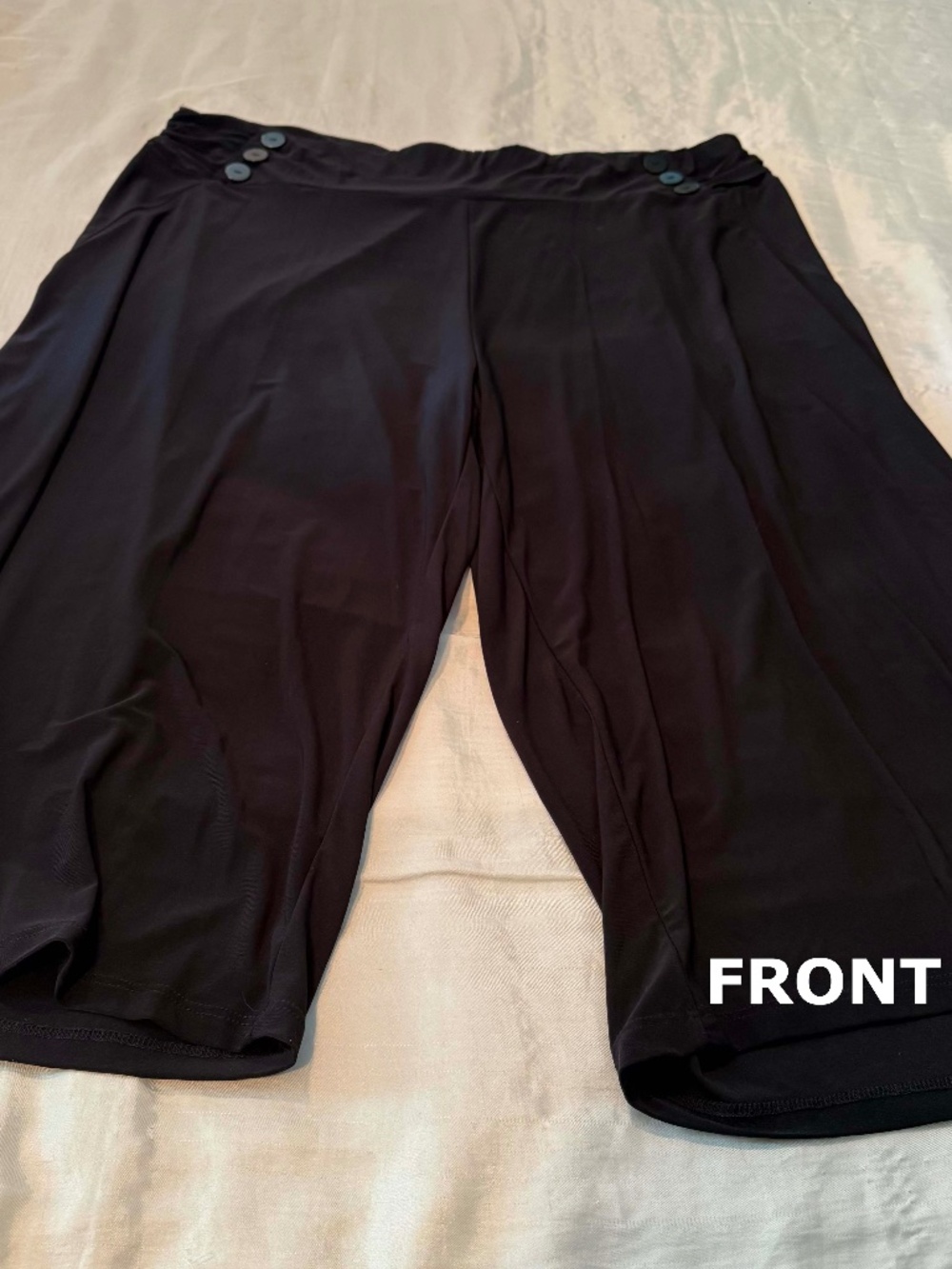 GAUCHOS, PULL ON, BLACK, SIZE 4X, MADE IN CANADA, WIDE LEGS, VERY STRETCHY, FAKE